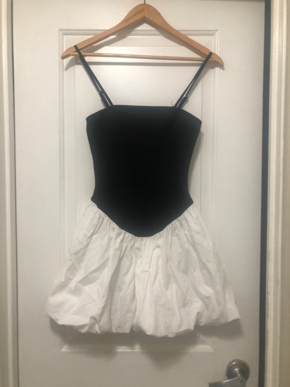 Forever 21 Ballerina Mini Dress in black and white,Size Small - Picture 2 of 4